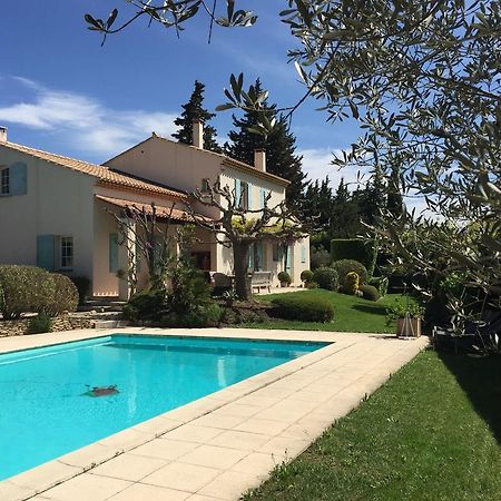 Le Mas Des Lauriers Bed & Breakfast Paradou Exterior photo
